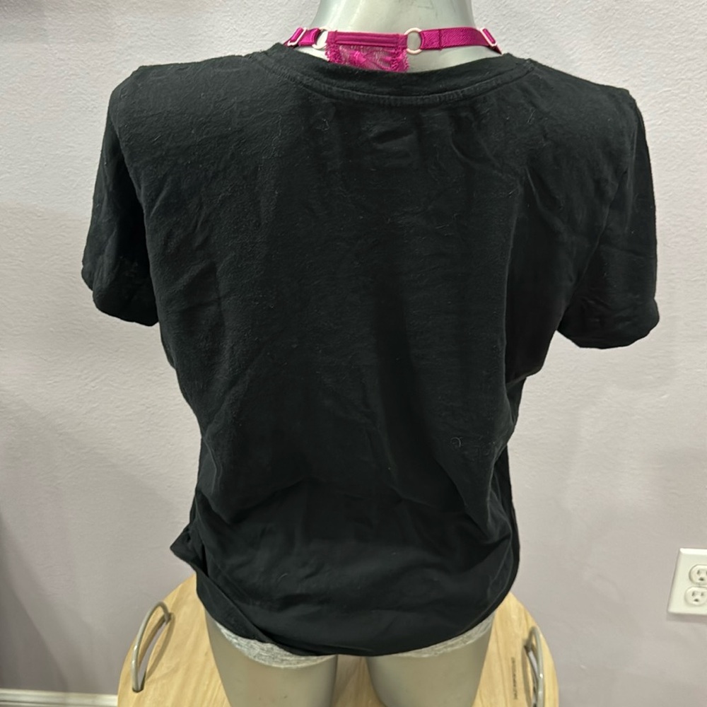 Pink tee - Picture 2 of 2